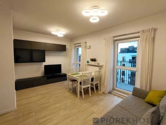 Mieszkanie 1-pokojowe Warszawa Włochy, ul. Wagonowa. Zdjęcie 1