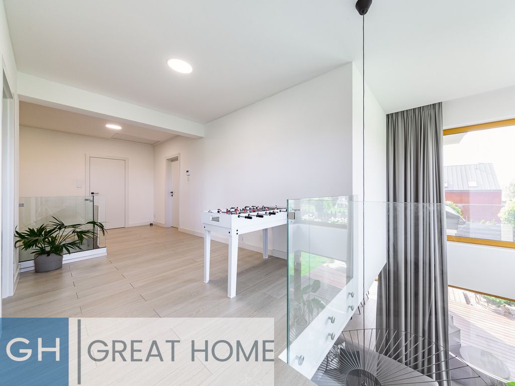 dom wolnostojący, 5 pokoi Wyględy. Zdjęcie 18