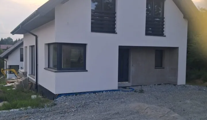 dom wolnostojący, 4 pokoje Radziszów