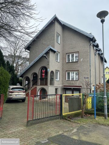 dom wolnostojący Kołobrzeg, ul. Kasztanowa. Zdjęcie 1