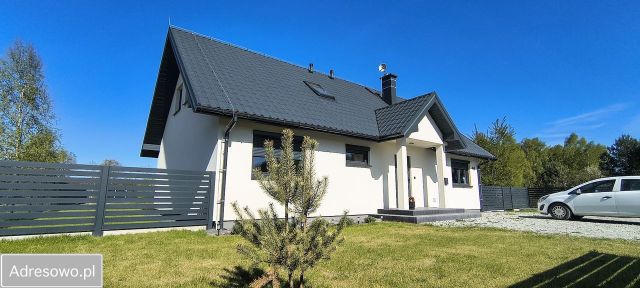 dom wolnostojący, 6 pokoi Jelcz-Laskowice. Zdjęcie 1