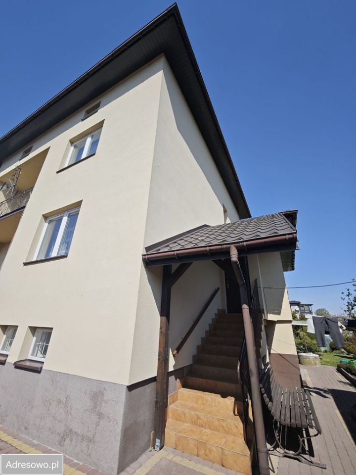 dom wolnostojący, 5 pokoi Ostrowiec Świętokrzyski, ul. Modra. Zdjęcie 3