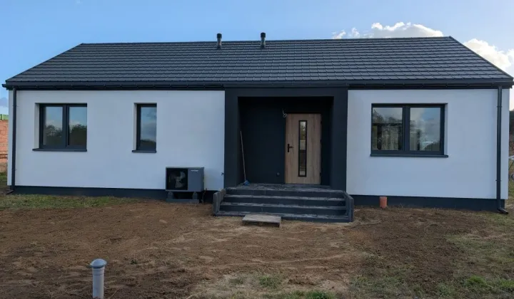 dom wolnostojący, 3 pokoje Lesiew