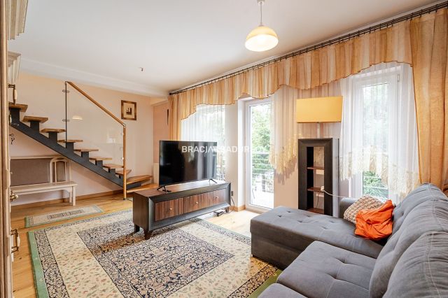 Mieszkanie 3-pokojowe Kraków Swoszowice, ul. Leona Petrażyckiego. Zdjęcie 2