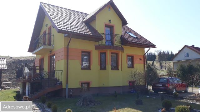 dom wolnostojący, 5 pokoi Zahoczewie. Zdjęcie 1