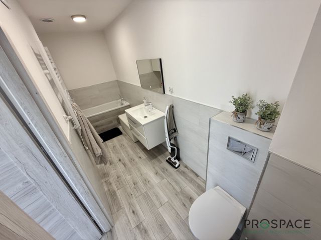 Mieszkanie 4-pokojowe Zielona Góra, ul. Franciszka Rzeźniczaka. Zdjęcie 11