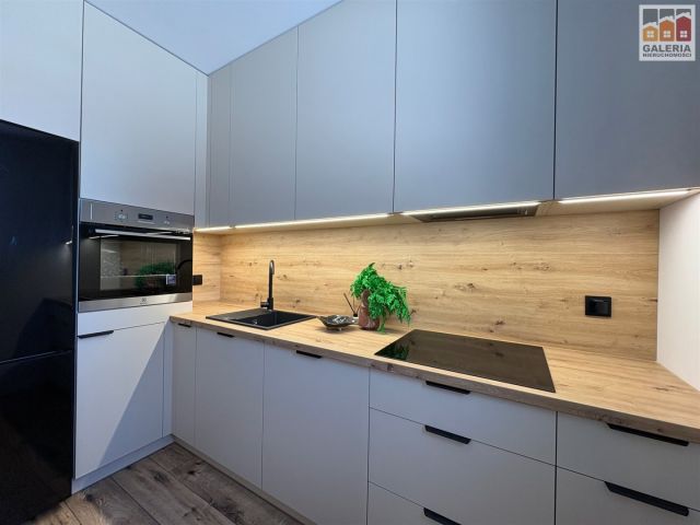 dom wolnostojący, 5 pokoi Głogów Małopolski. Zdjęcie 8