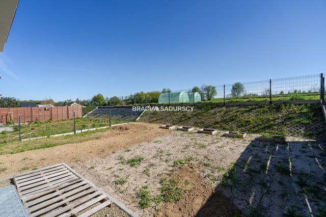 bliźniak, 5 pokoi Dąbrowa. Zdjęcie 36