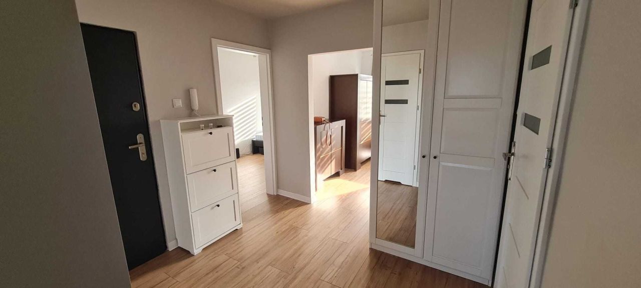 Mieszkanie 3-pokojowe Starachowice, ul. Murarska. Zdjęcie 2