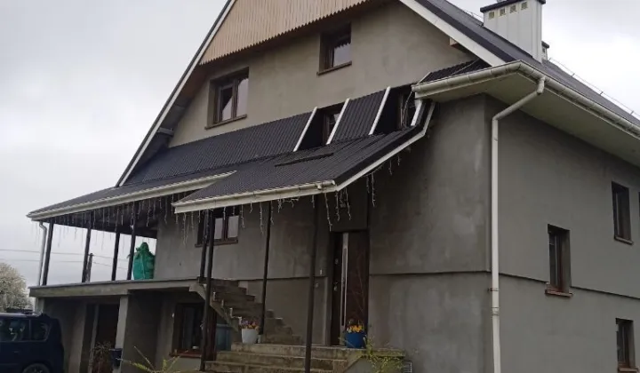 dom wolnostojący, 8 pokoi Strzyżewice