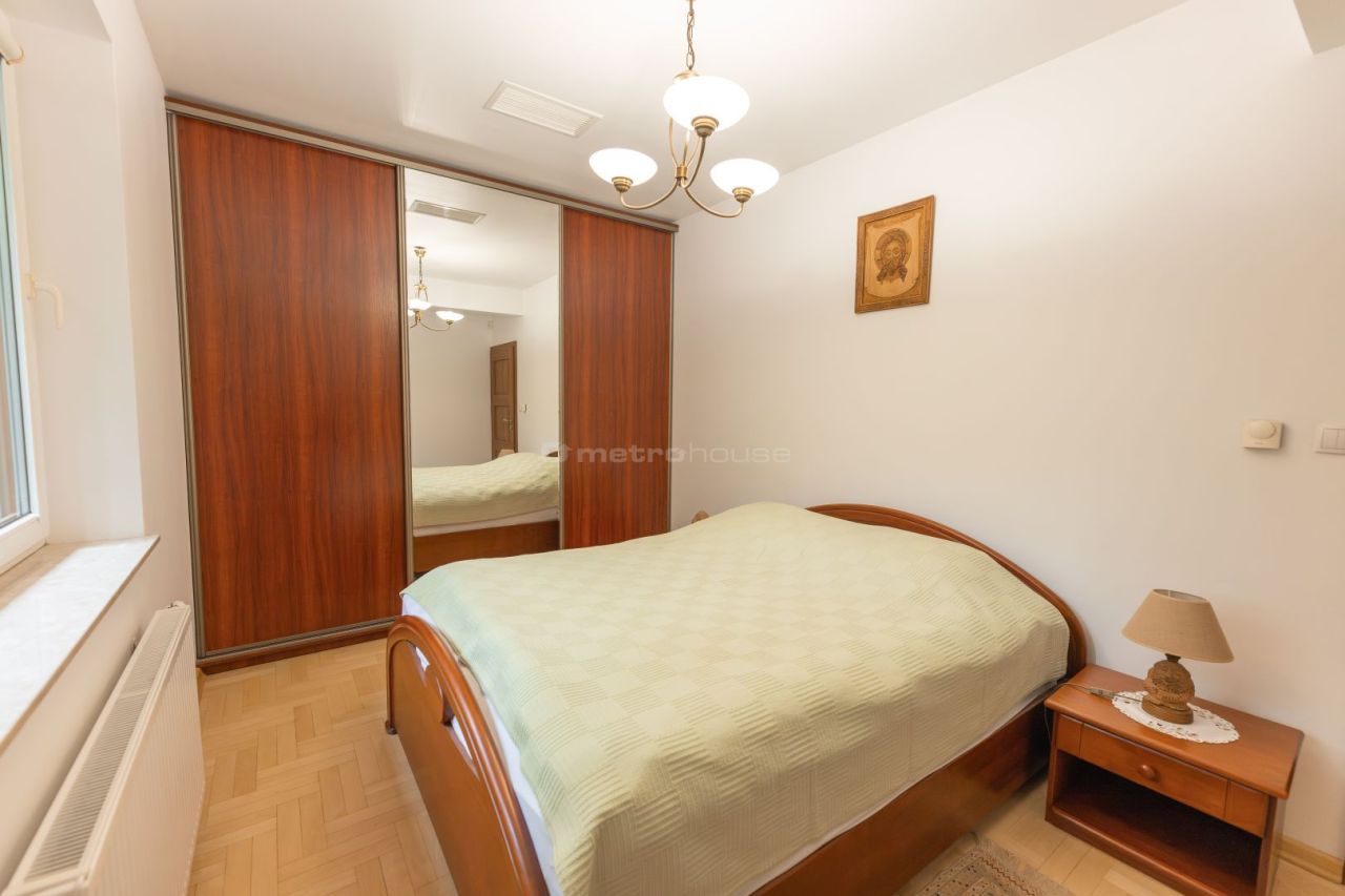 dom wolnostojący, 4 pokoje Borowa Góra. Zdjęcie 20