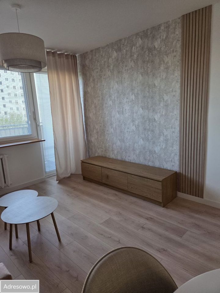 Mieszkanie 2-pokojowe Poznań Rataje, os. Orła Białego. Zdjęcie 2