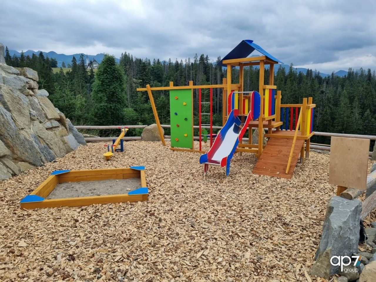 dom wolnostojący, 18 pokoi Zakopane Hrube Wyżnie, ul. Hrube Wyżne. Zdjęcie 16