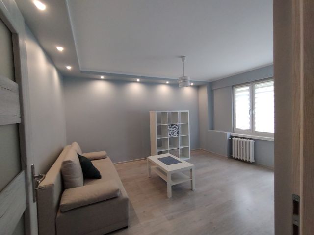 Mieszkanie 2-pokojowe Częstochowa Tysiąclecie, ul. Polskiego Czerwonego Krzyża. Zdjęcie 1