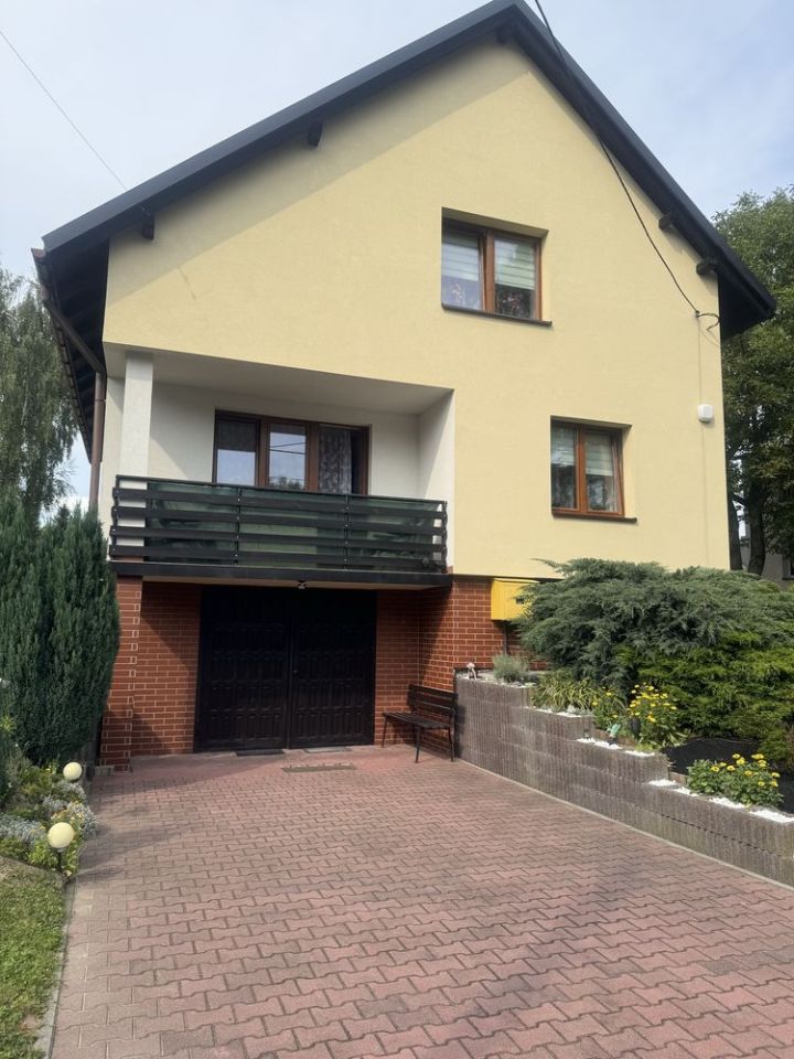 dom wolnostojący, 6 pokoi Czechowice-Dziedzice. Zdjęcie 1