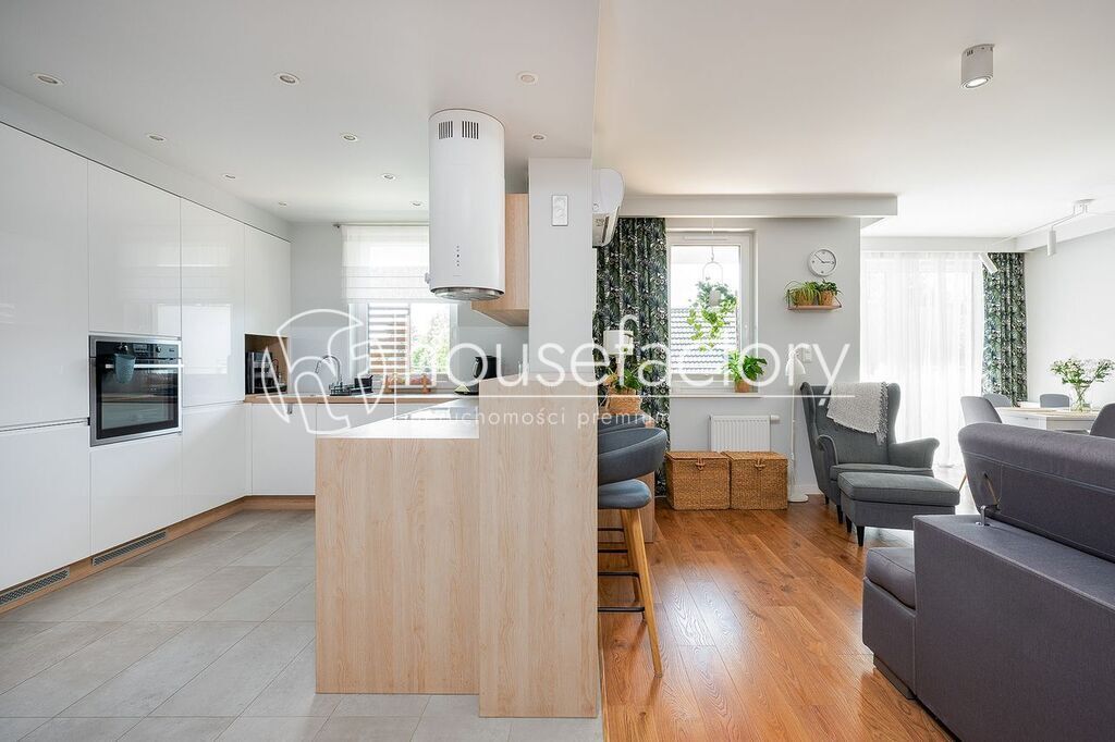 Mieszkanie 4-pokojowe Łódź Julianów, ul. gen. Józefa Bema. Zdjęcie 3