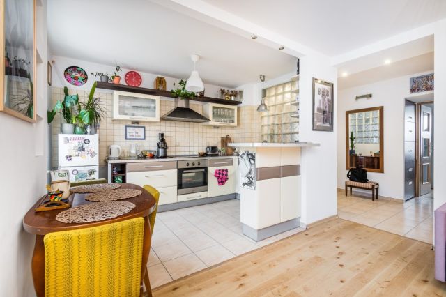 Mieszkanie 3-pokojowe Kraków Kurdwanów, ul. Kordiana. Zdjęcie 1