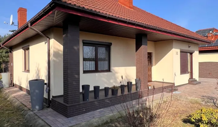 dom wolnostojący, 6 pokoi Tryszczyn, ul. Polna