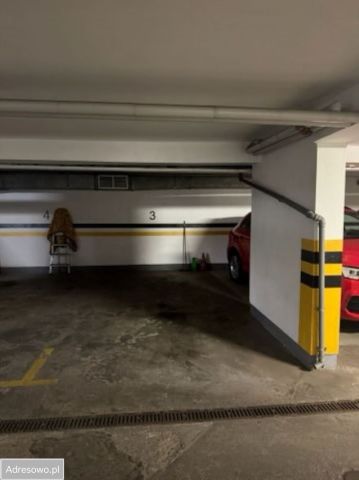 Garaż/miejsce parkingowe Warszawa Praga-Południe, ul. kard. Aleksandra Kakowskiego. Zdjęcie 1