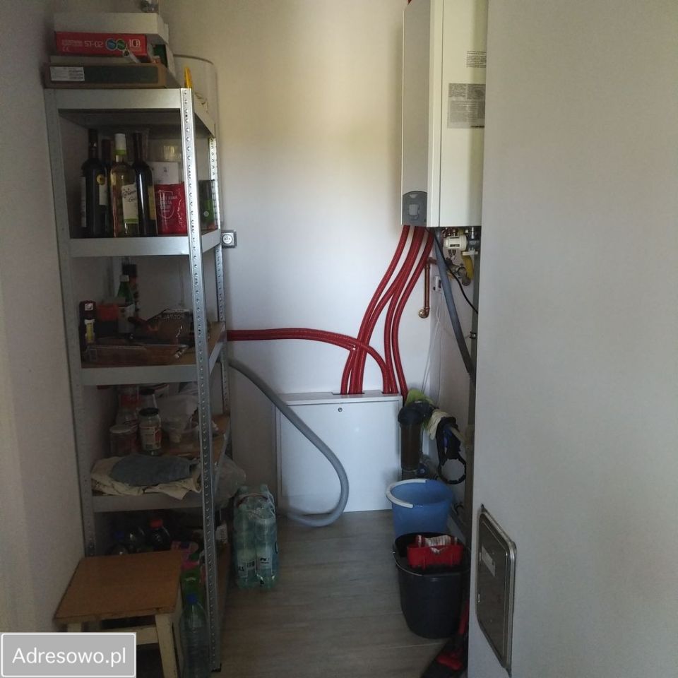 dom wolnostojący, 3 pokoje Tresna. Zdjęcie 11
