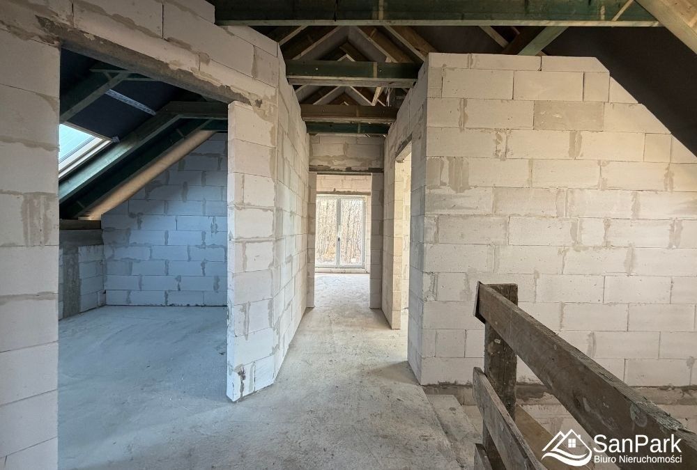 dom wolnostojący, 5 pokoi Sanoczek. Zdjęcie 14