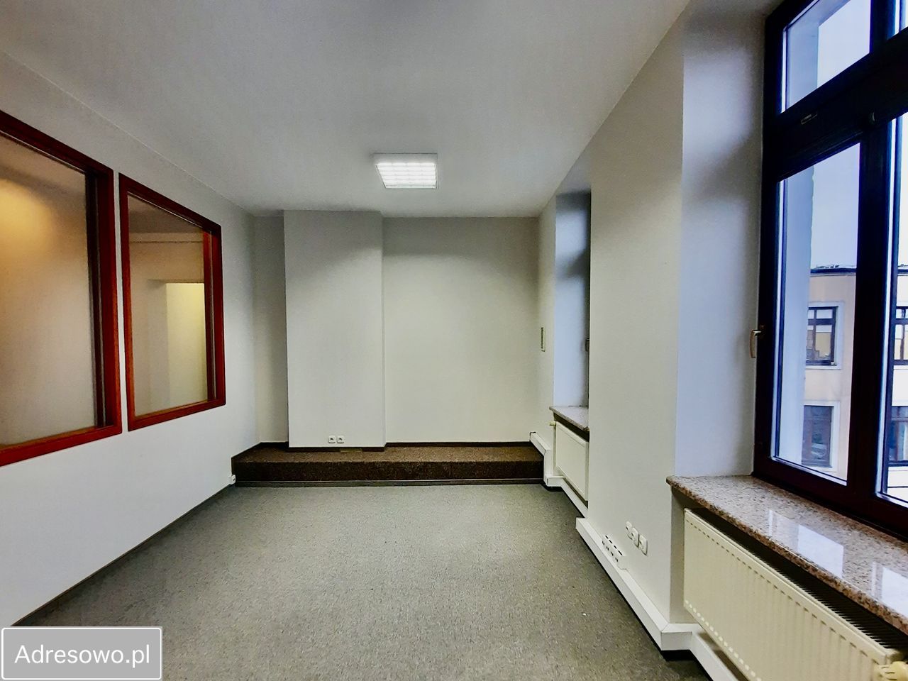 Biuro Łódź Śródmieście, ul. Piotrkowska. Zdjęcie 1