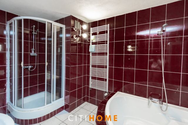 dom wolnostojący, 6 pokoi Łomianki. Zdjęcie 22