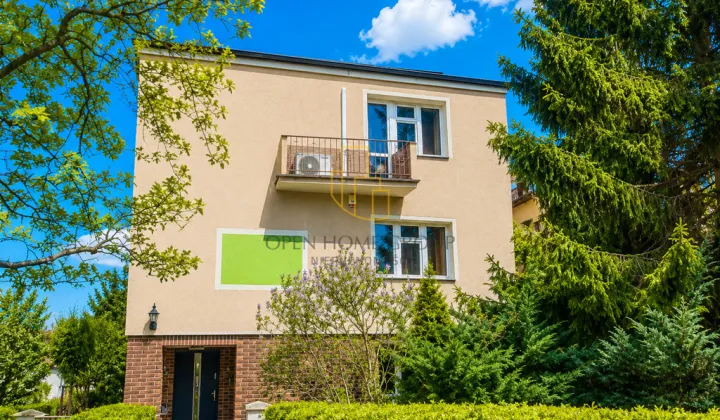 dom wolnostojący, 10 pokoi Wrocław Krzyki, ul. ks. Piotra Wawrzyniaka