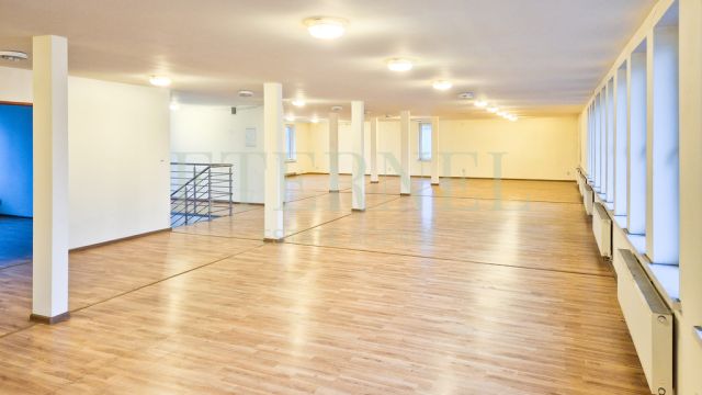 Hala/magazyn Kazimierza Wielka, ul. Przemysłowa. Zdjęcie 5
