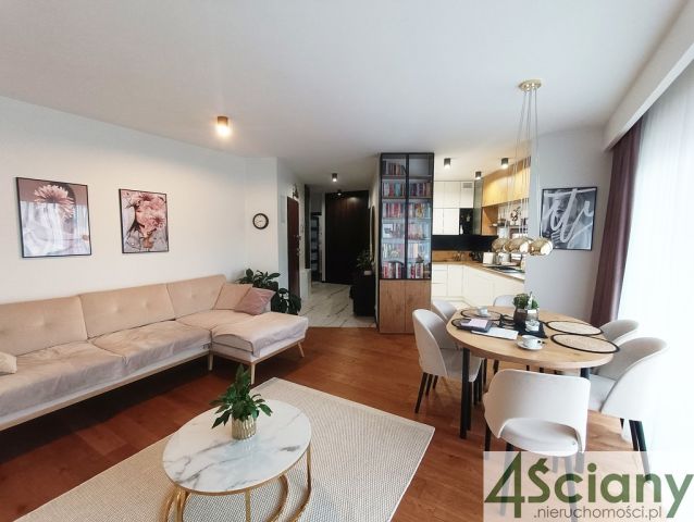 Mieszkanie 3-pokojowe Warszawa Stegny, ul. Śródziemnomorska. Zdjęcie 1