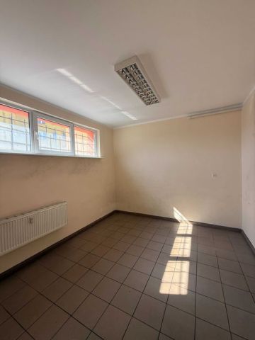 Lokal Czarne, Plac wolności. Zdjęcie 8