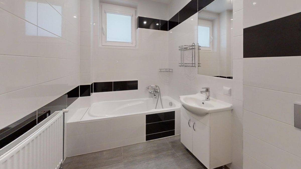 dom wolnostojący, 9 pokoi Małe Ciche. Zdjęcie 11