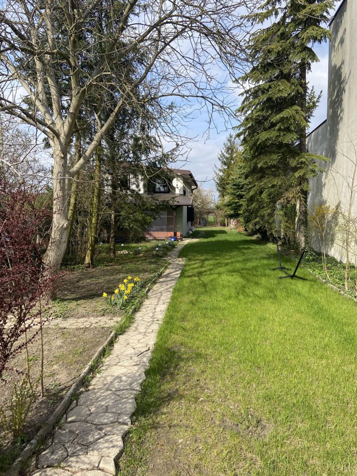 dom wolnostojący, 2 pokoje Poręba, ul. Wolności. Zdjęcie 3