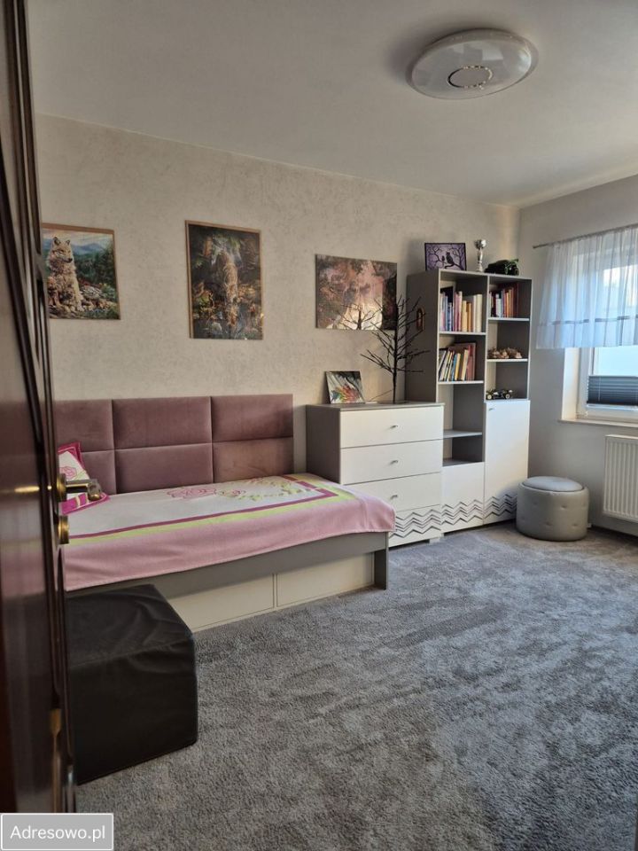 dom szeregowy, 5 pokoi Chorzów, ul. Okrężna. Zdjęcie 3