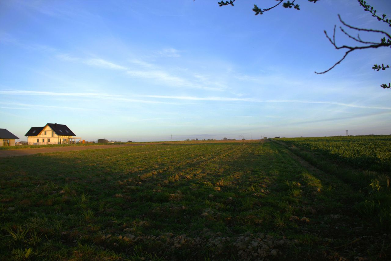 Działka budowlana Nasutów. Zdjęcie 3