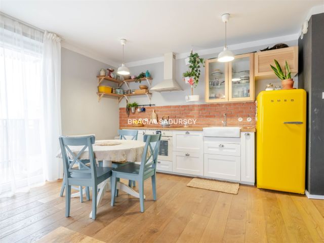 Mieszkanie 4-pokojowe Kraków, ul. Żabiniec. Zdjęcie 4