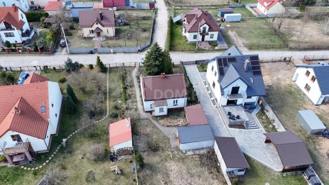 dom wolnostojący, 2 pokoje Kielce Biesaki. Zdjęcie 15