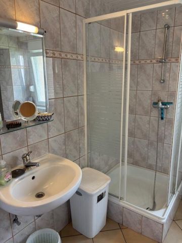 dom wolnostojący, 4 pokoje Rozkochów. Zdjęcie 5