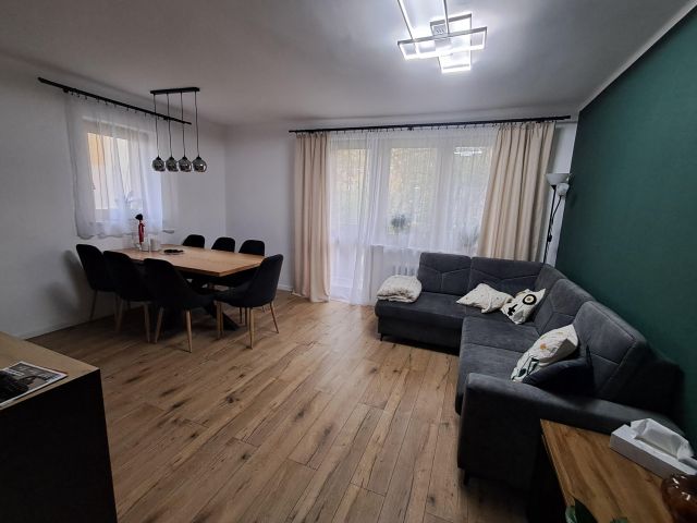Mieszkanie 3-pokojowe Tomaszów Lubelski Śródmieście, ul. Romualda Traugutta. Zdjęcie 1