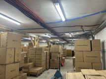 Hala/magazyn Marki. Zdjęcie 2