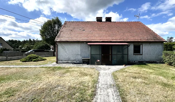 dom wolnostojący, 3 pokoje Wójcice, ul. Główna