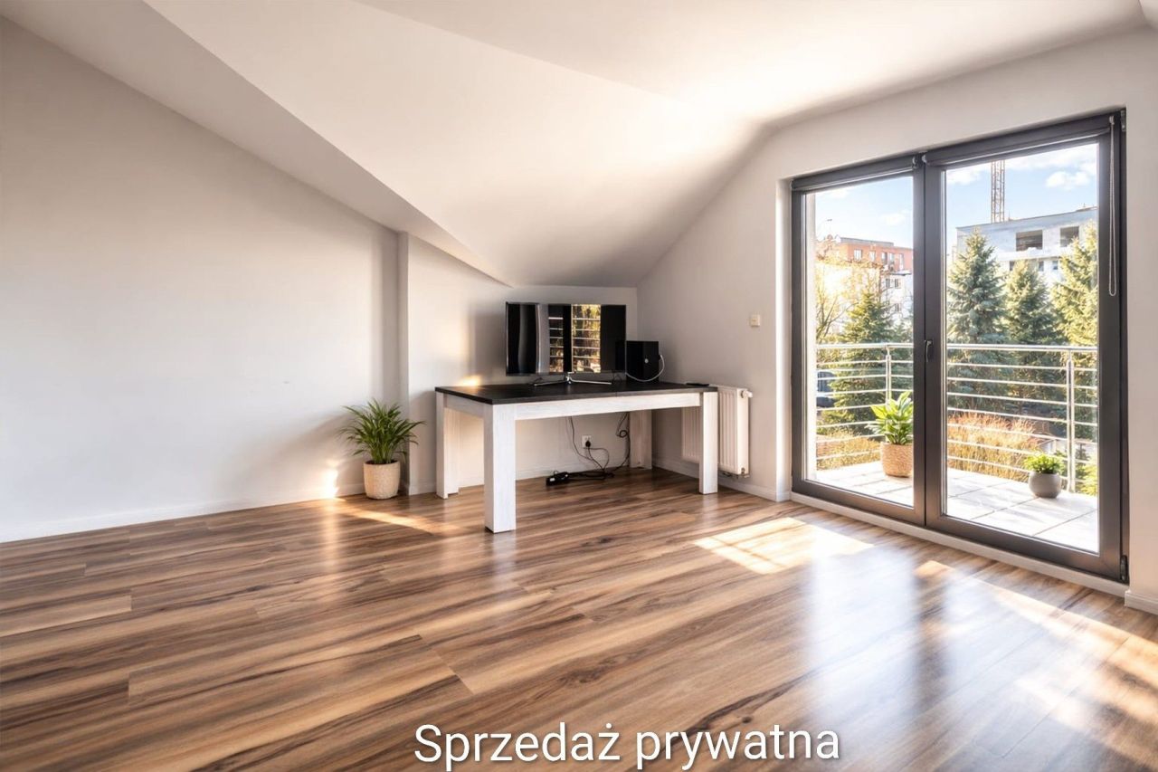 Mieszkanie 4-pokojowe Kraków Podgórze, ul. Spiska. Zdjęcie 1