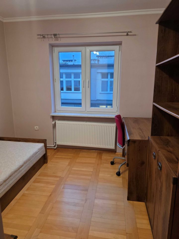 Mieszkanie 4-pokojowe Urzędów, ul. Hevelke. Zdjęcie 6