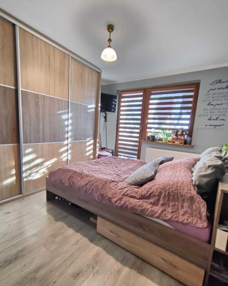 Mieszkanie 3-pokojowe Piaszczyna. Zdjęcie 2