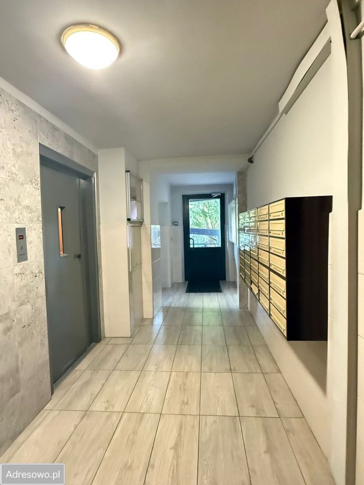 Mieszkanie 3-pokojowe Warszawa Włochy, ul. 1 Sierpnia. Zdjęcie 8