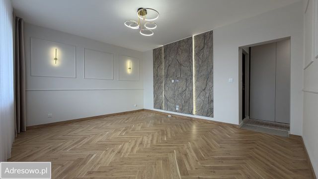 Mieszkanie 3-pokojowe Radom Michałów, ul. Królewska. Zdjęcie 1