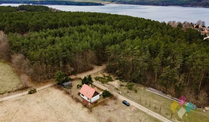 dom wolnostojący, 4 pokoje Pluski, ul. Lawendowa