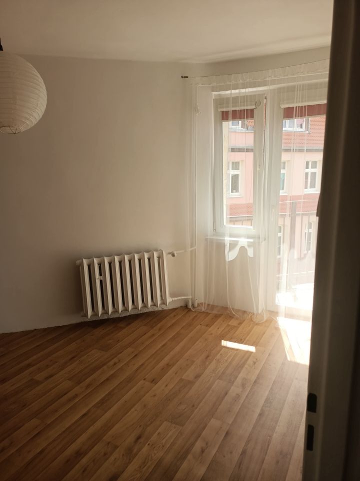 Mieszkanie 3-pokojowe Jawor. Zdjęcie 3