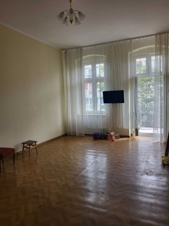 Mieszkanie 3-pokojowe Legnica. Zdjęcie 1