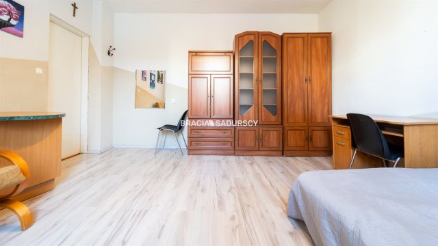 dom szeregowy, 13 pokoi Kraków, ul. Powstańców Wielkopolskich. Zdjęcie 26